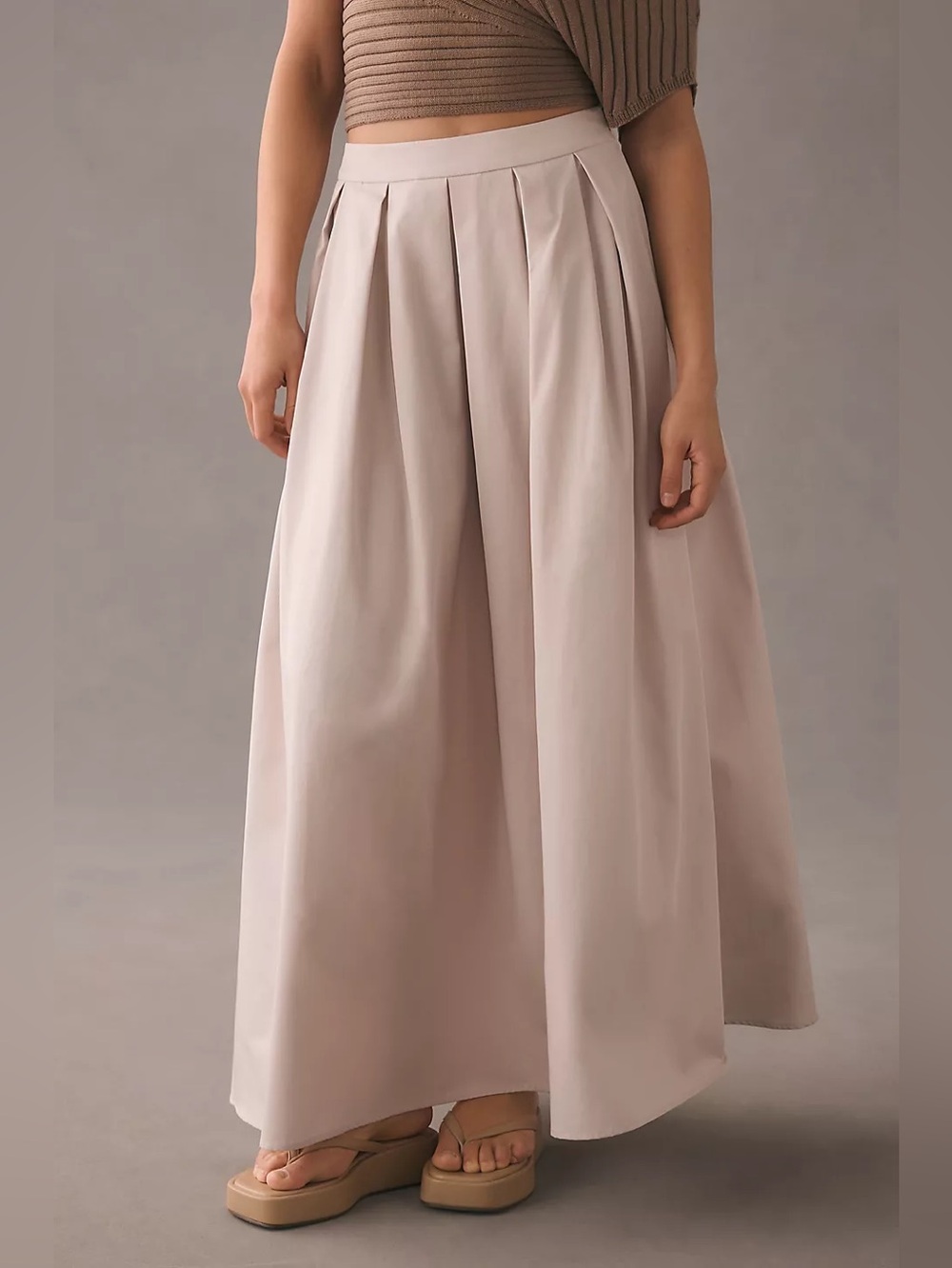 Anthropologie pleated maxi skirt Size small